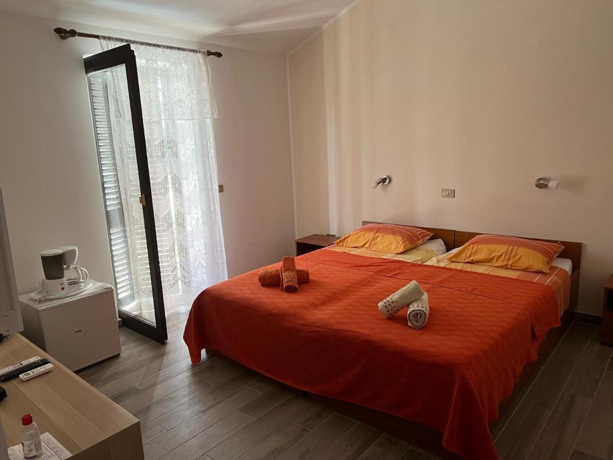 Draga Rooms นยีวีเซ ภายนอก รูปภาพ